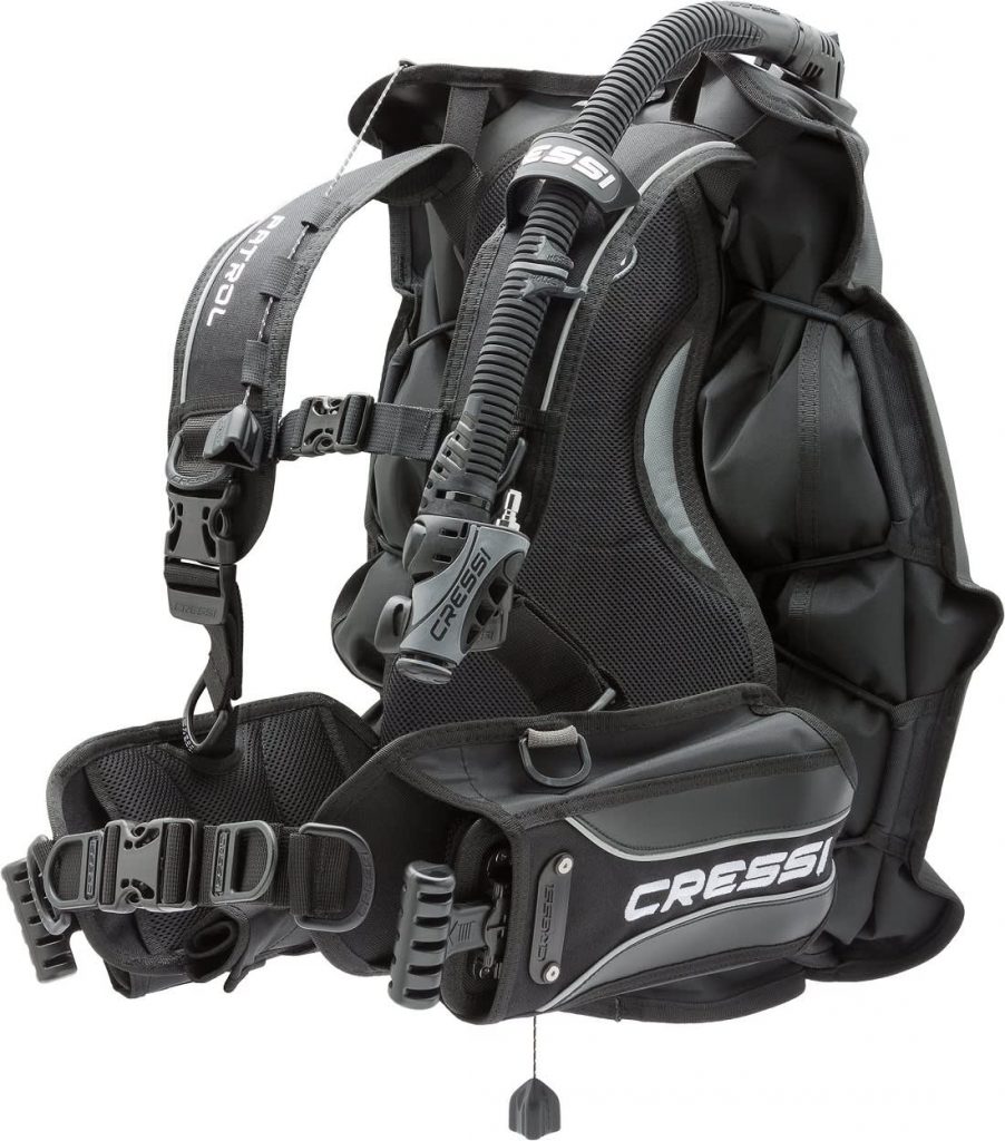 How To Choose A Bcd, Vancouver Diving Locker, Canada