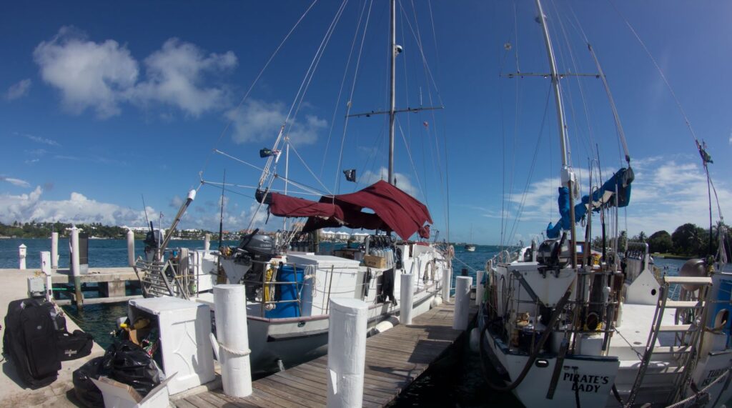 Explore The Bahamas On A Liveaboard, Vancouver Diving Locker, Canada